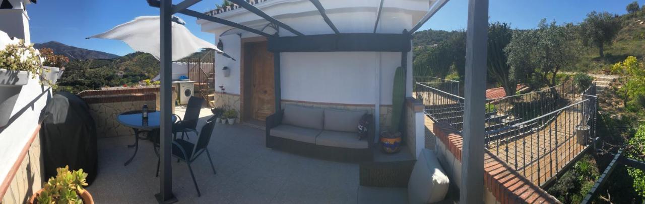 Studio Views Apartment, Cortijo Fruitful Hills マラガ エクステリア 写真